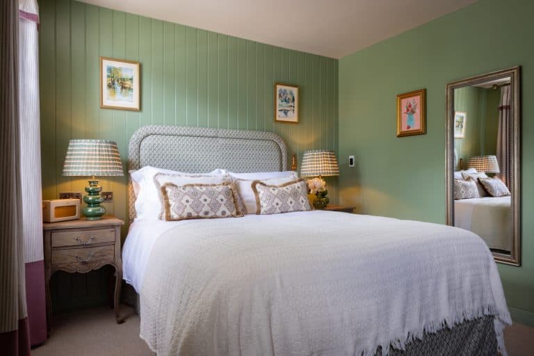 Cover Image for Comfy room